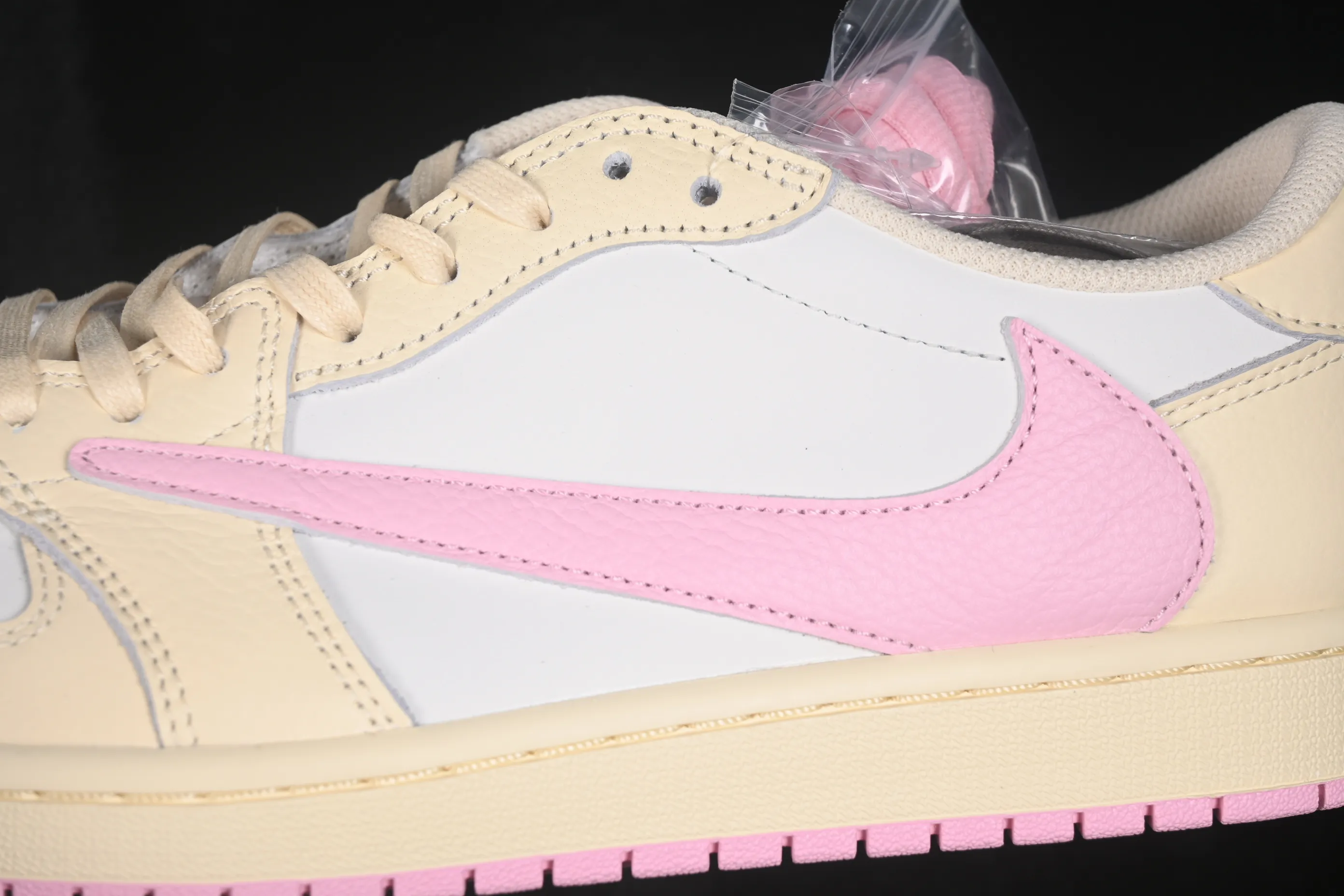 All categories Air Jordan Jordan series basketball shoes Air Jordan 1 Low GX foreign trade version Travis Scott x Air Jordan 1 Low OG AJ1 Joe 1 undercut low top full head layer IQ7604-100